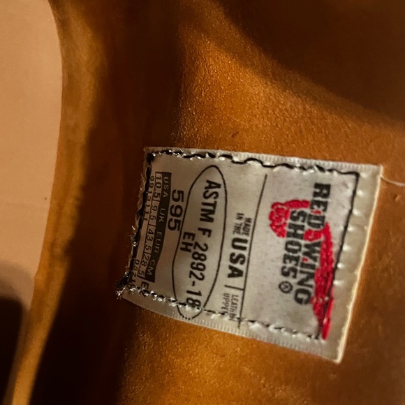 Red Wing TRACTION TRED
MEN'S CHUKKA SOFT TOE BOOT.  Style 595 size 10.5 D - Picture 2 of 6